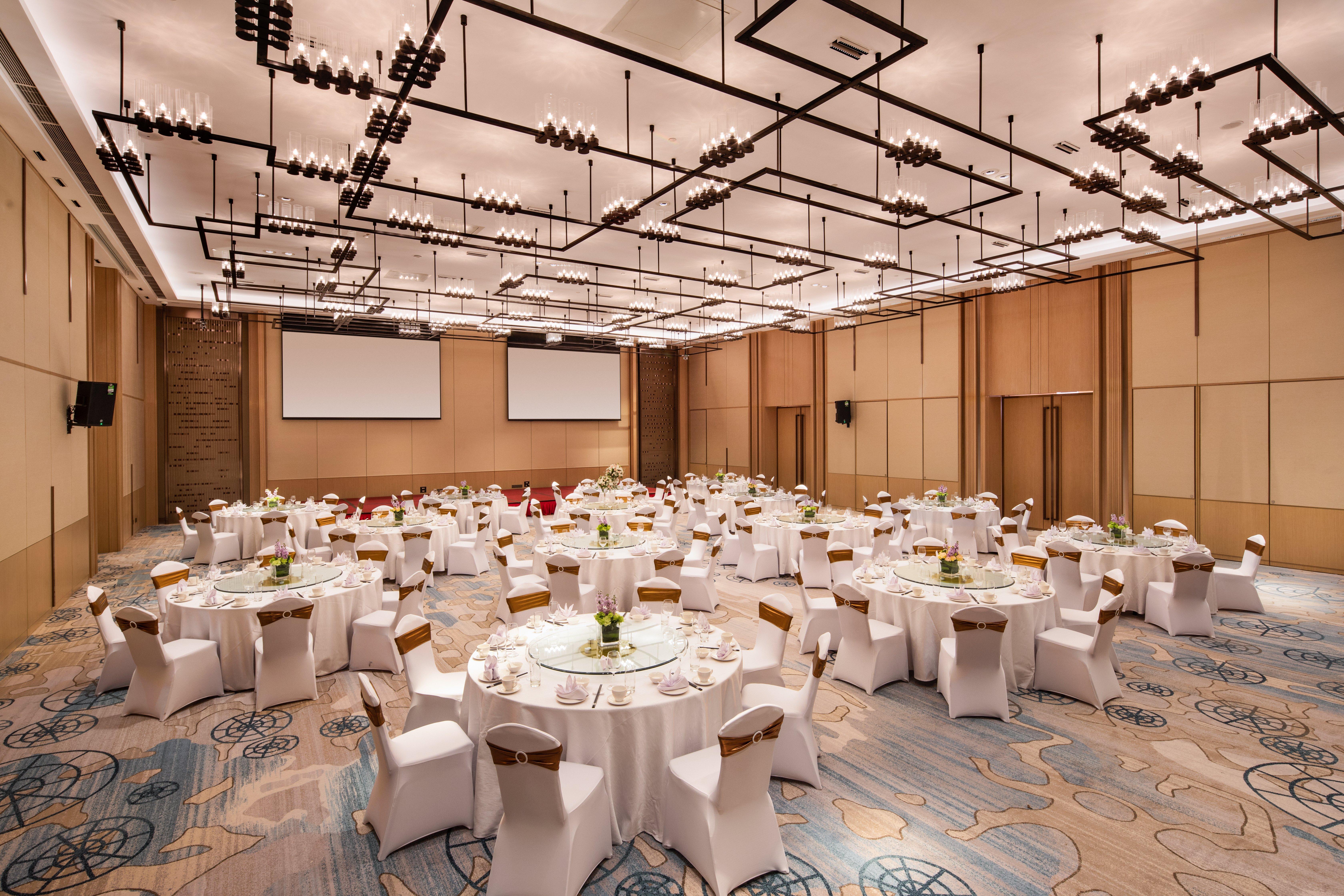 Holiday Inn Tianjin Xiqing By Ihg Exterior photo